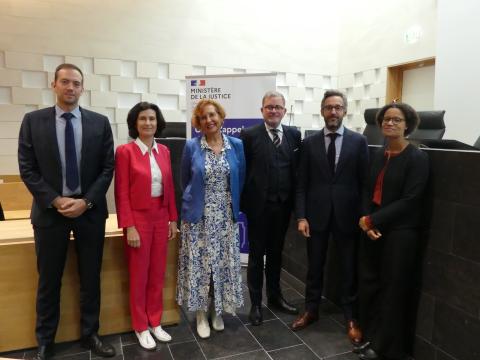 Mme Pomonti, ambassadrice